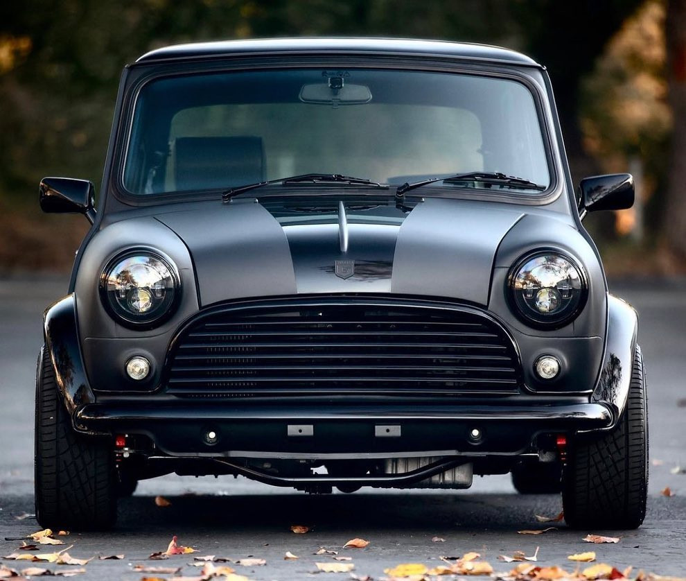 This Tuned Classic Mini (Honda Swap) is a Luxury Performance Car